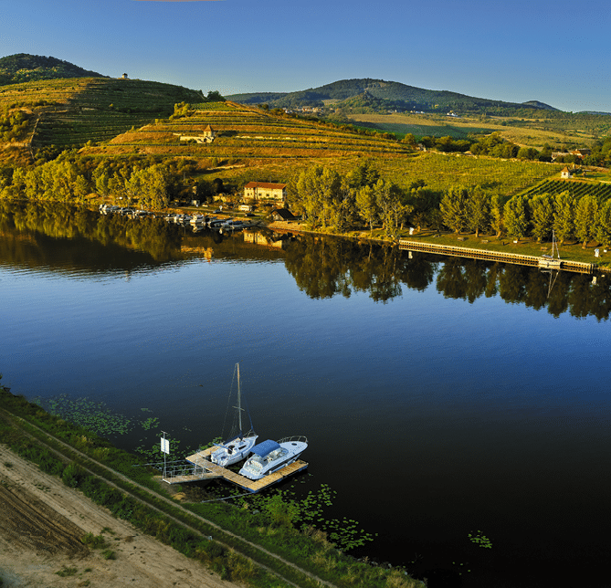 Kniha  LABE - Libor Sv  ek  - vyd n  1 , rok 2019 Photographer: Libor Svacek; box fotosvacek cz; Mobile: +420 602428001; 