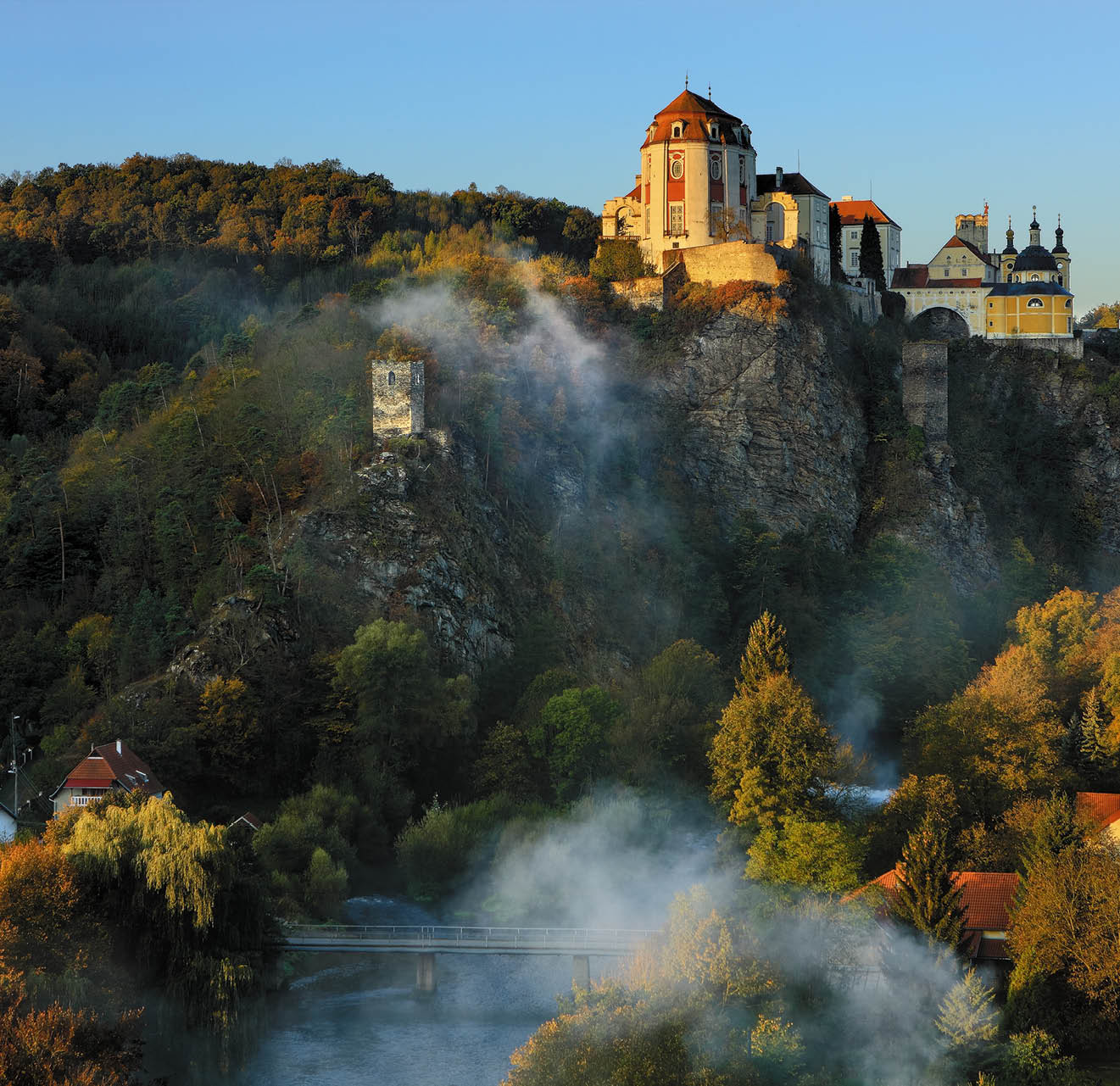 Kniha  Jizni Morava - Libor Svacek  - vydani 1 , rok 2011 Photographer: Libor Svacek; box fotosvacek cz; Mobile: +420 602428001; 