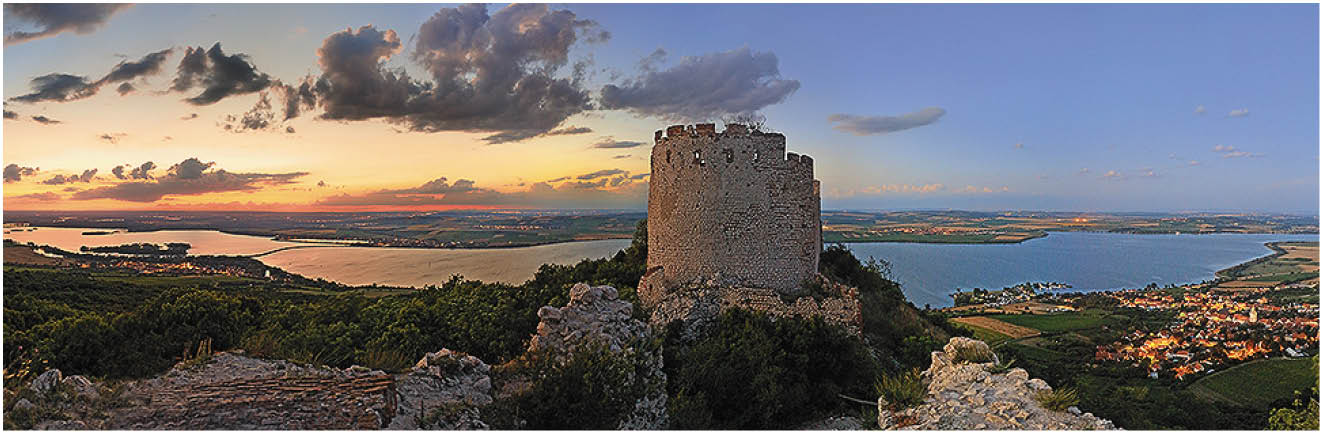 Kniha  MORAVA BEST - Libor Sv  ek  - 1  vyd n  2018 2019 Photographer: Libor Svacek; box fotosvacek cz; Mobile: +420 602428001; 